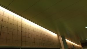 壁照らし