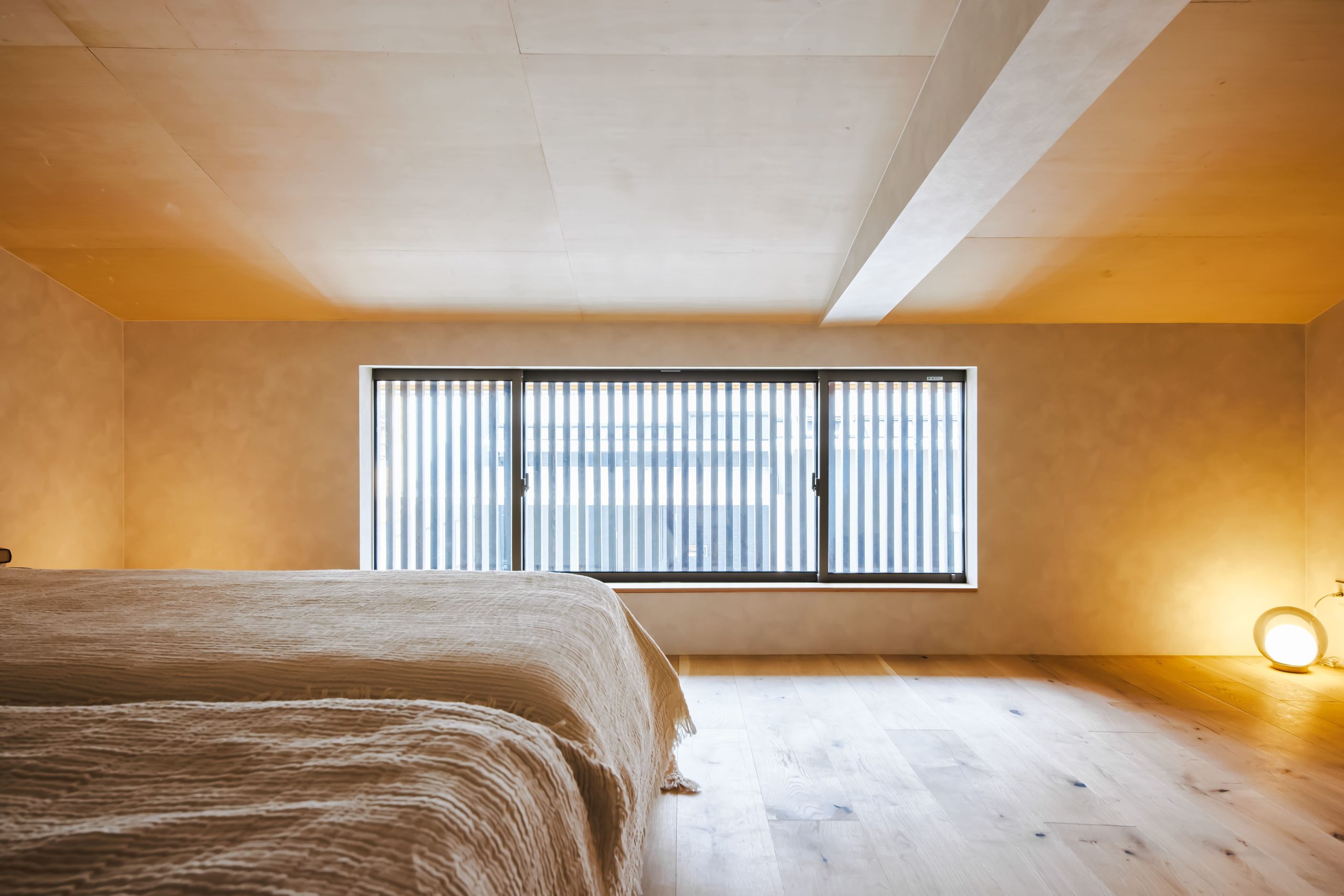 京都の町家を現代のデザインでフルリノベーション