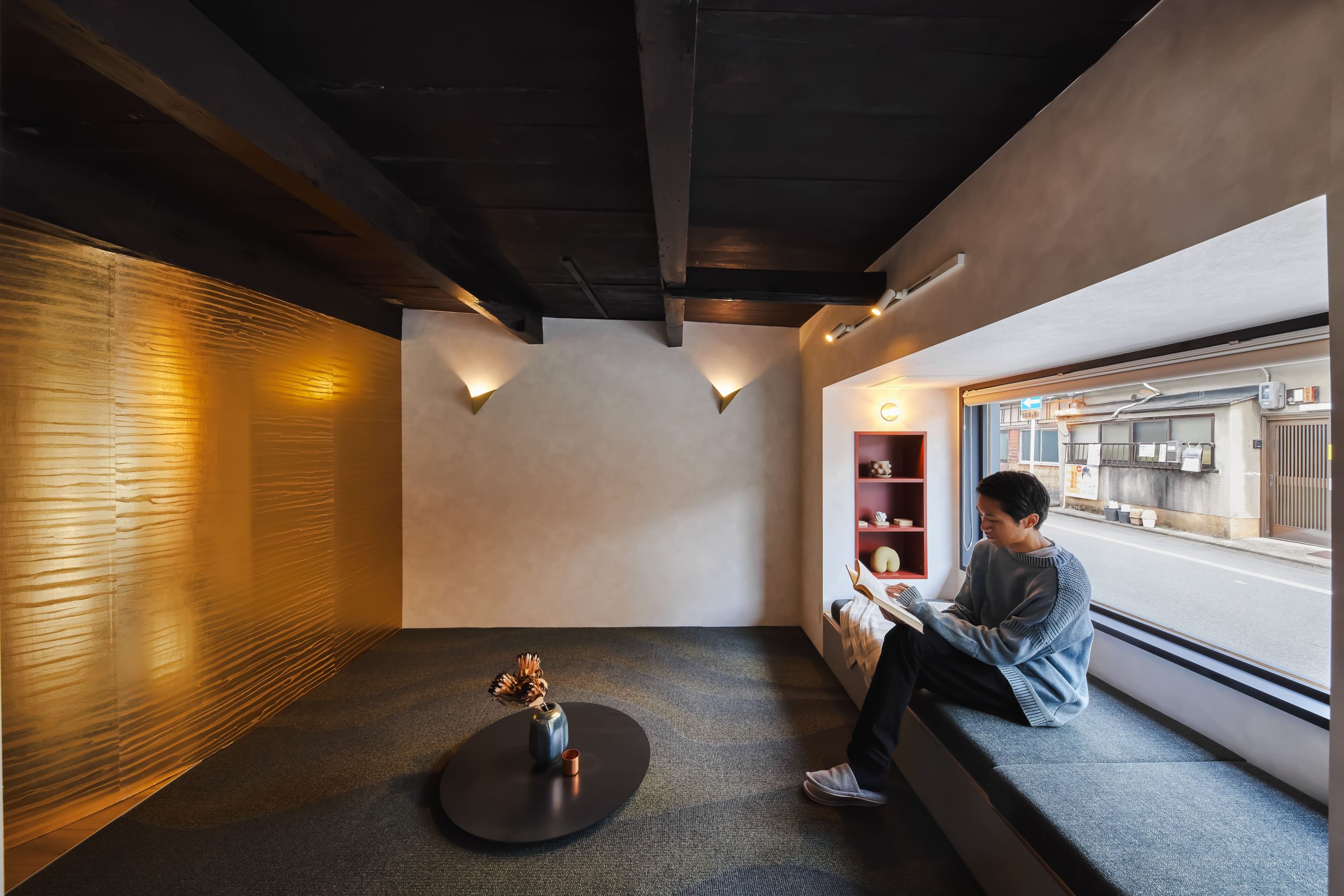 京都の町家を現代のデザインでフルリノベーション