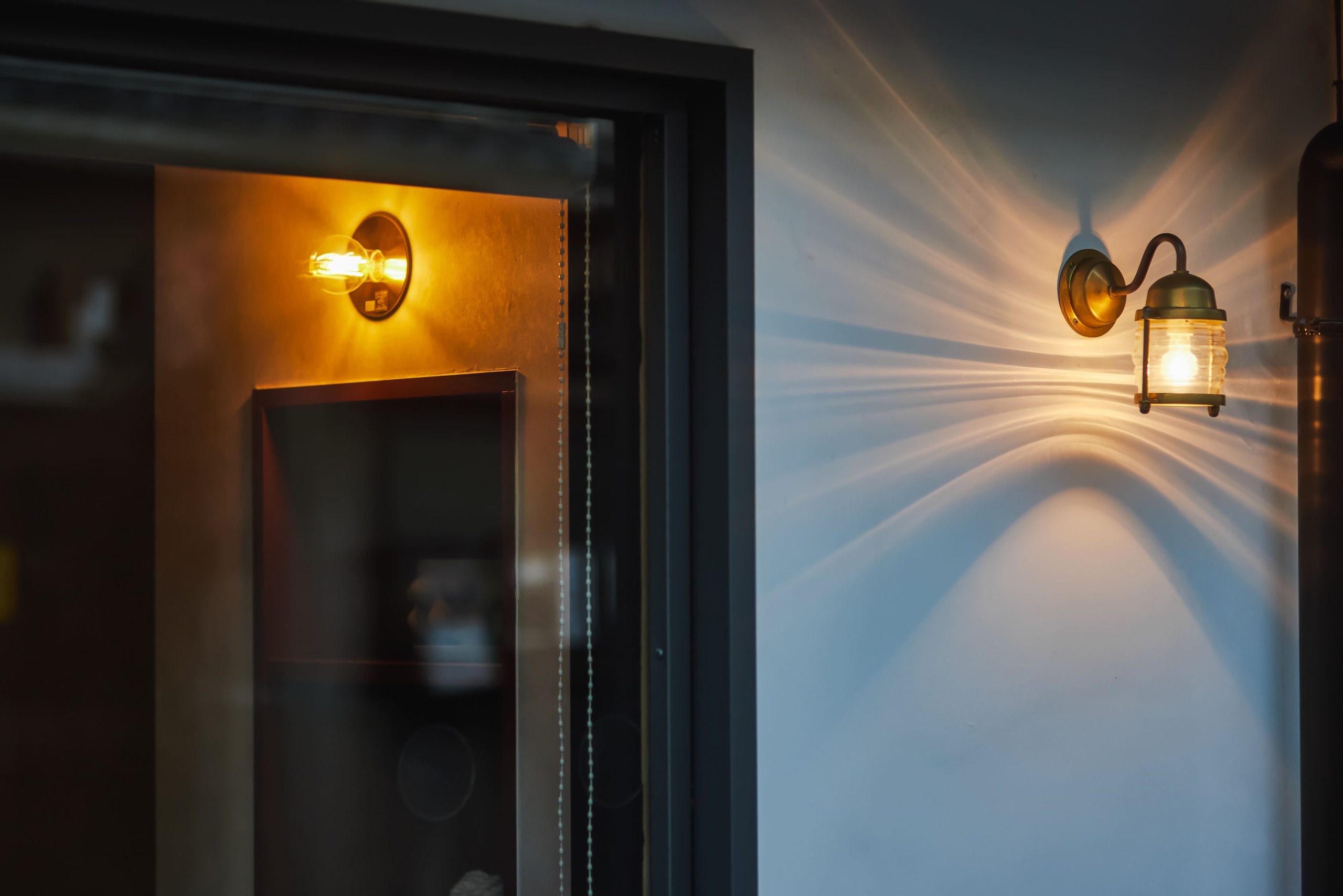 京都の町家を現代のデザインでフルリノベーション