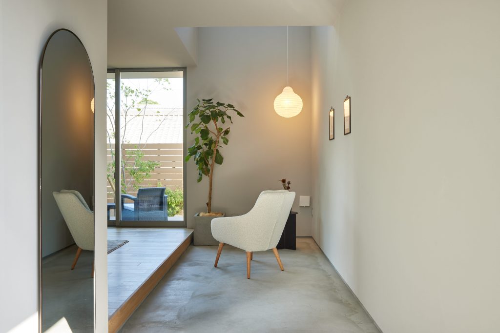 滋賀県草津市青地町モデルハウス 土間 玄関
