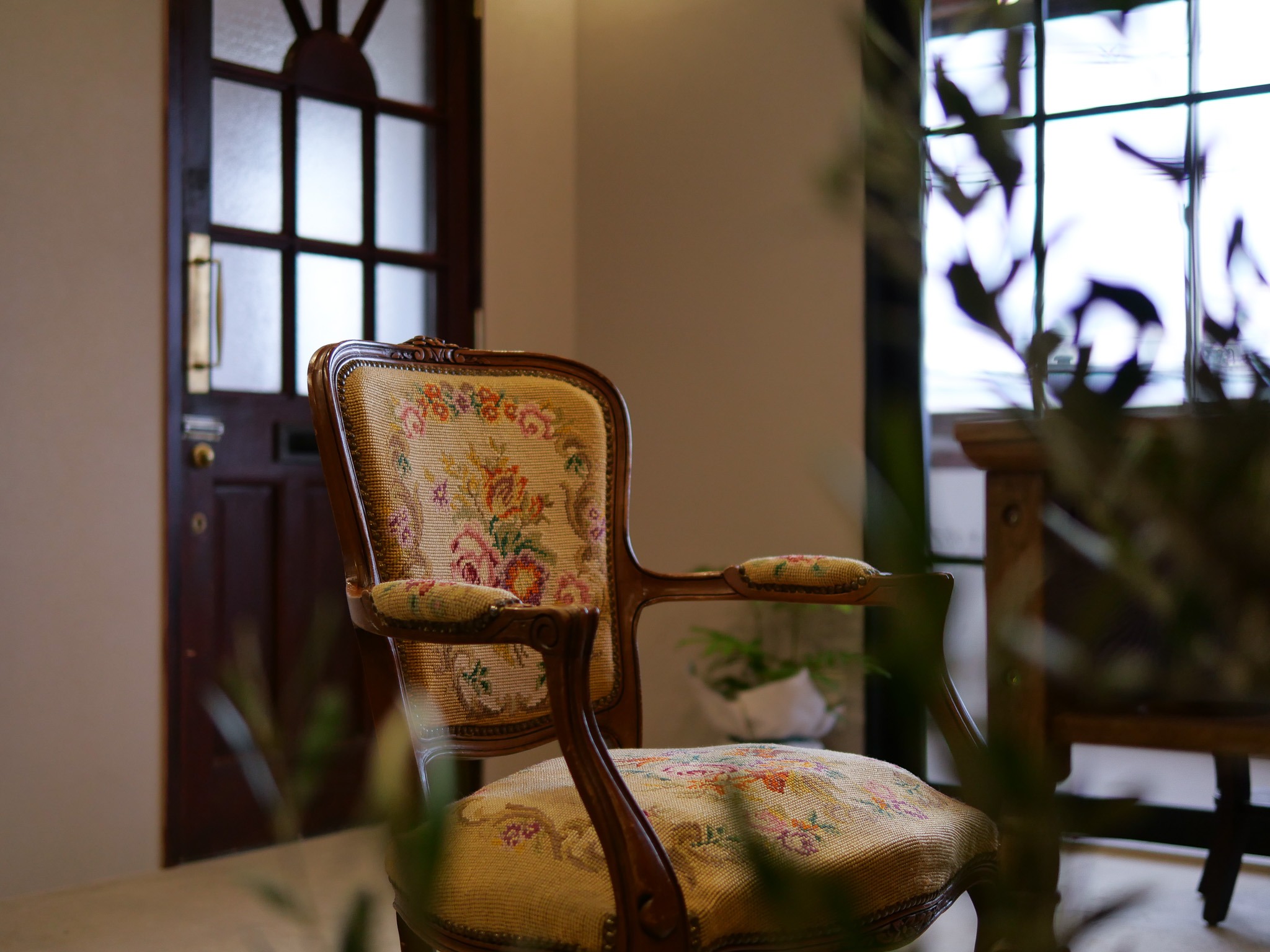 ビルの中、隠れ家のような美容室