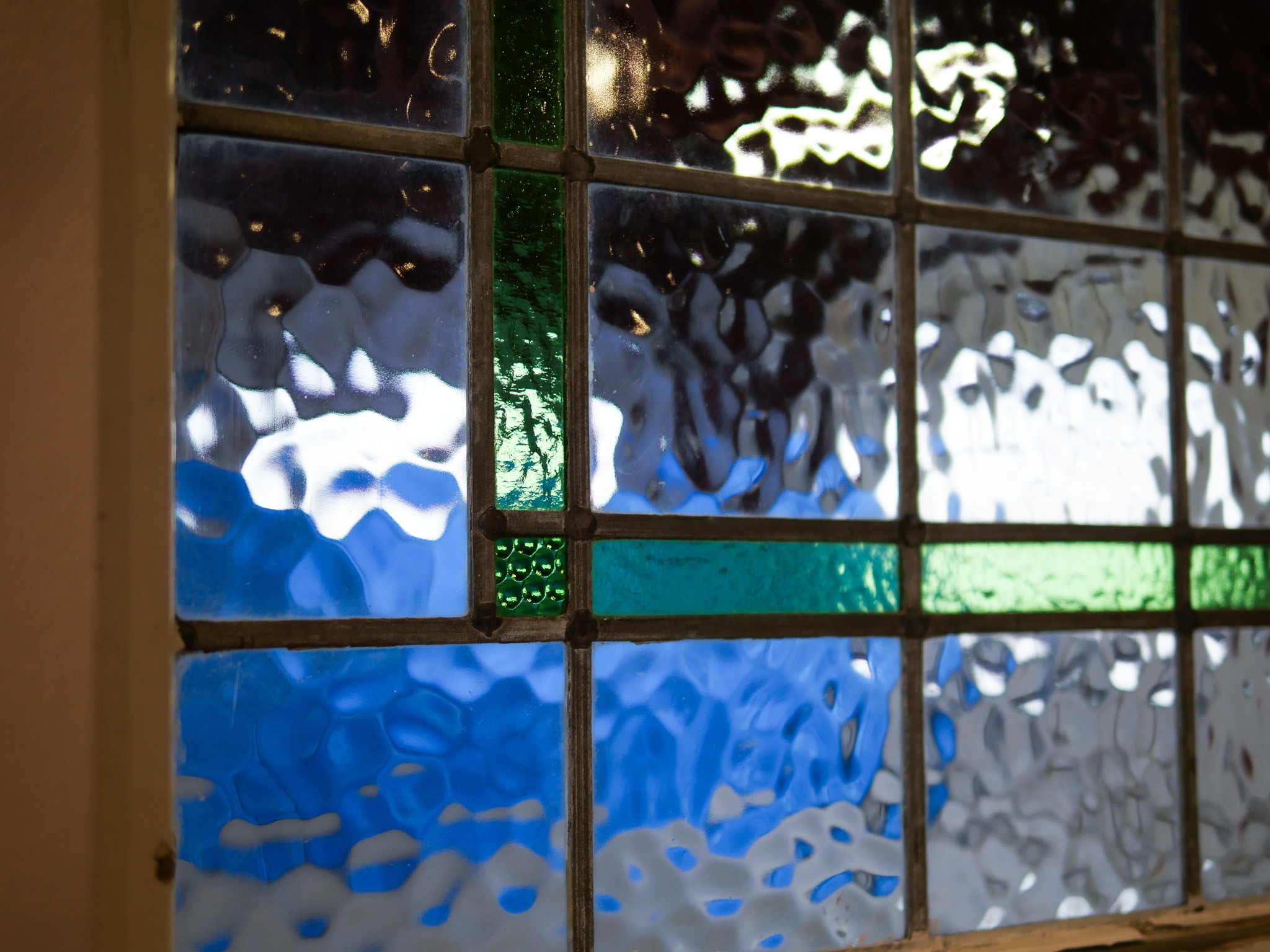 ビルの中、隠れ家のような美容室